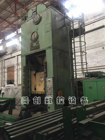 ���։����C(j��) �I��JF31-400�]ʽ���c(di��n)�����C(j��)